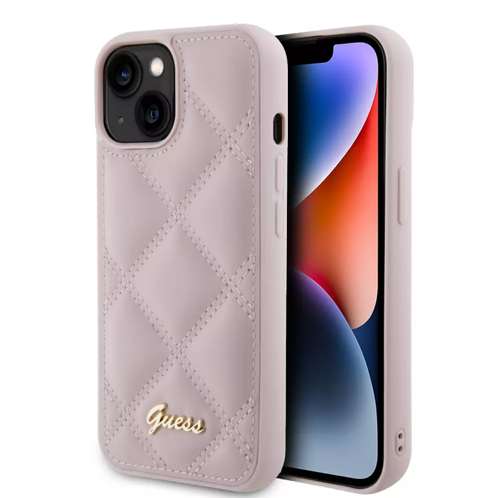 Coque iPhone 15 - Guess similicuir molletonné en carreaux et logo doré métallique en relief - Rose clair