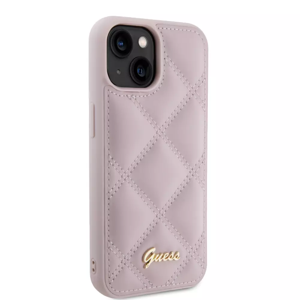 Coque iPhone 15 - Guess similicuir molletonné en carreaux et logo doré métallique en relief - Rose clair