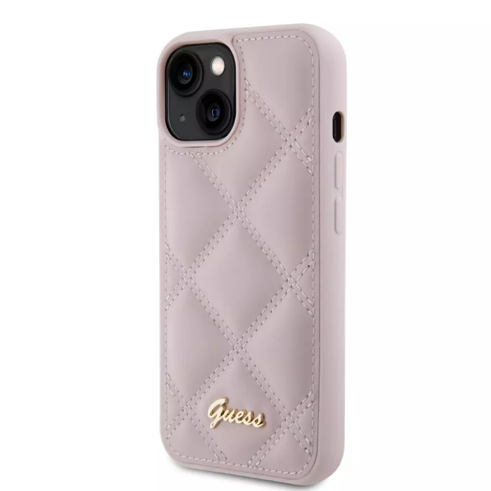 Coque iPhone 15 - Guess similicuir molletonné en carreaux et logo doré métallique en relief - Rose clair