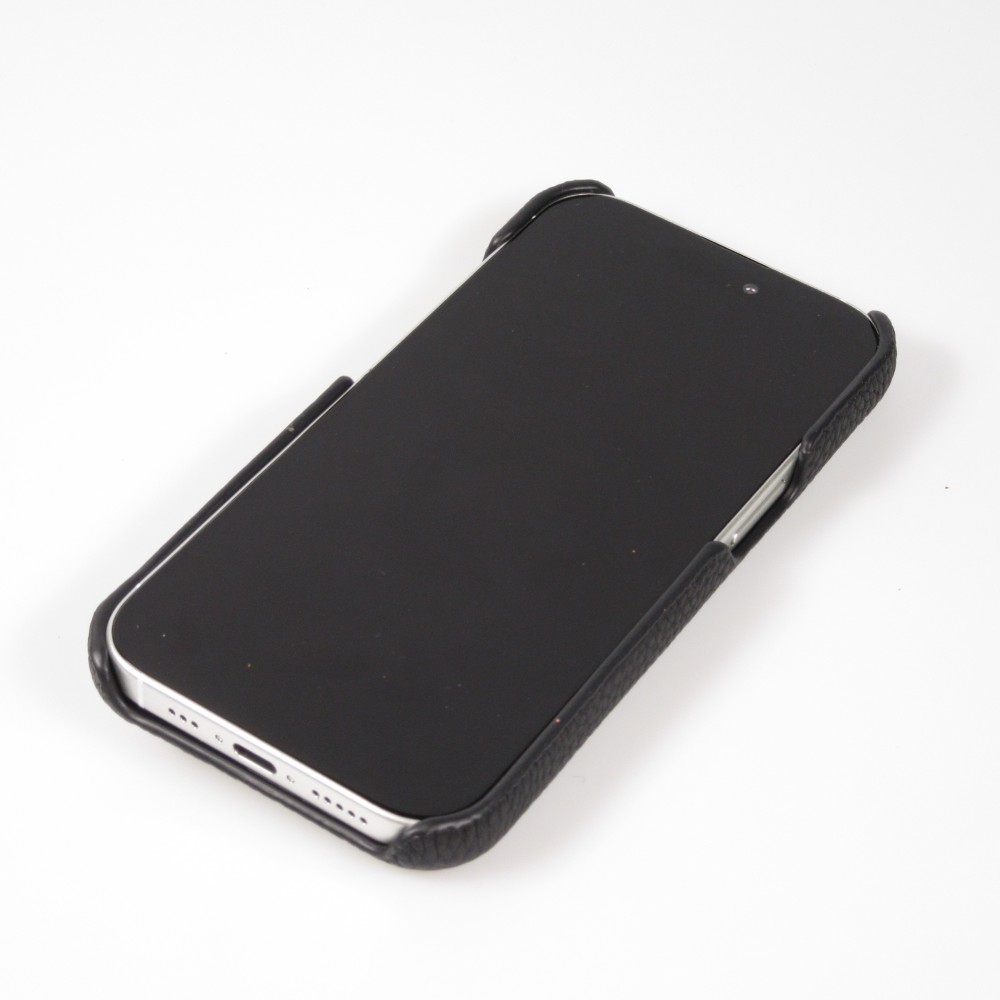 iPhone 15 Case Hülle - Individuell angefertigte Lederhülle mit silbernem Schriftzug + Lanyard und Kartenfach - Schwarz