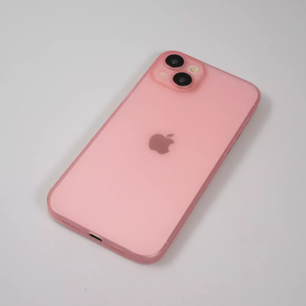Coque iPhone 15 - Plastique ultra fin semi-transparent mat - Rose