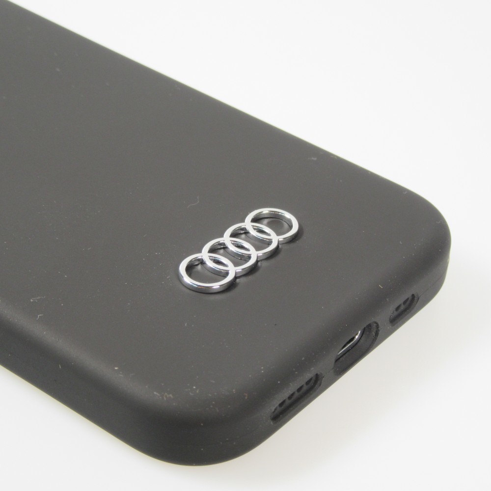 Coque iPhone 15 Pro - Audi silicone Soft Touch avec logo métallique - Noir