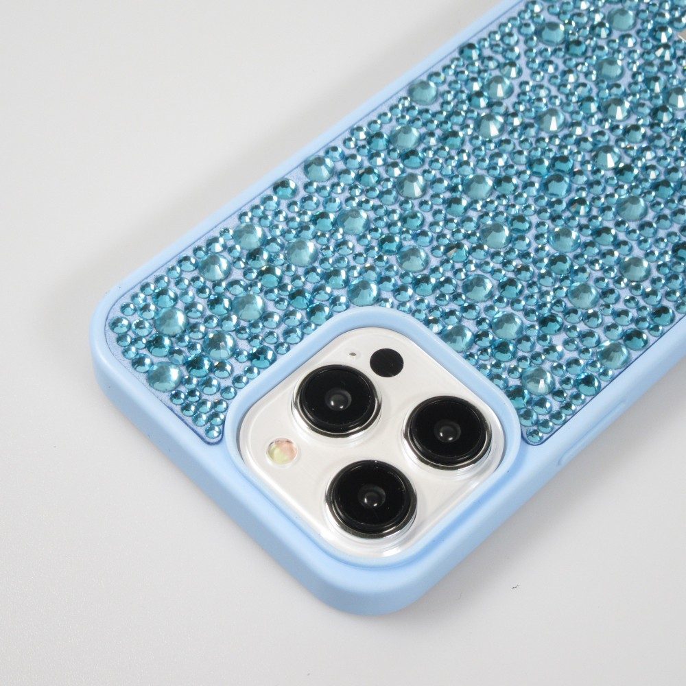 Coque iPhone 15 Pro - Diamant strass The Bling World - Bleu clair