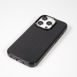 Coque iPhone 15 Pro - Gel silicone brillant avec lignes textur&eacute;es - Noir