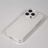 Coque iPhone 15 Pro - Gel silicone brillant avec lignes textur&eacute;es - Transparent