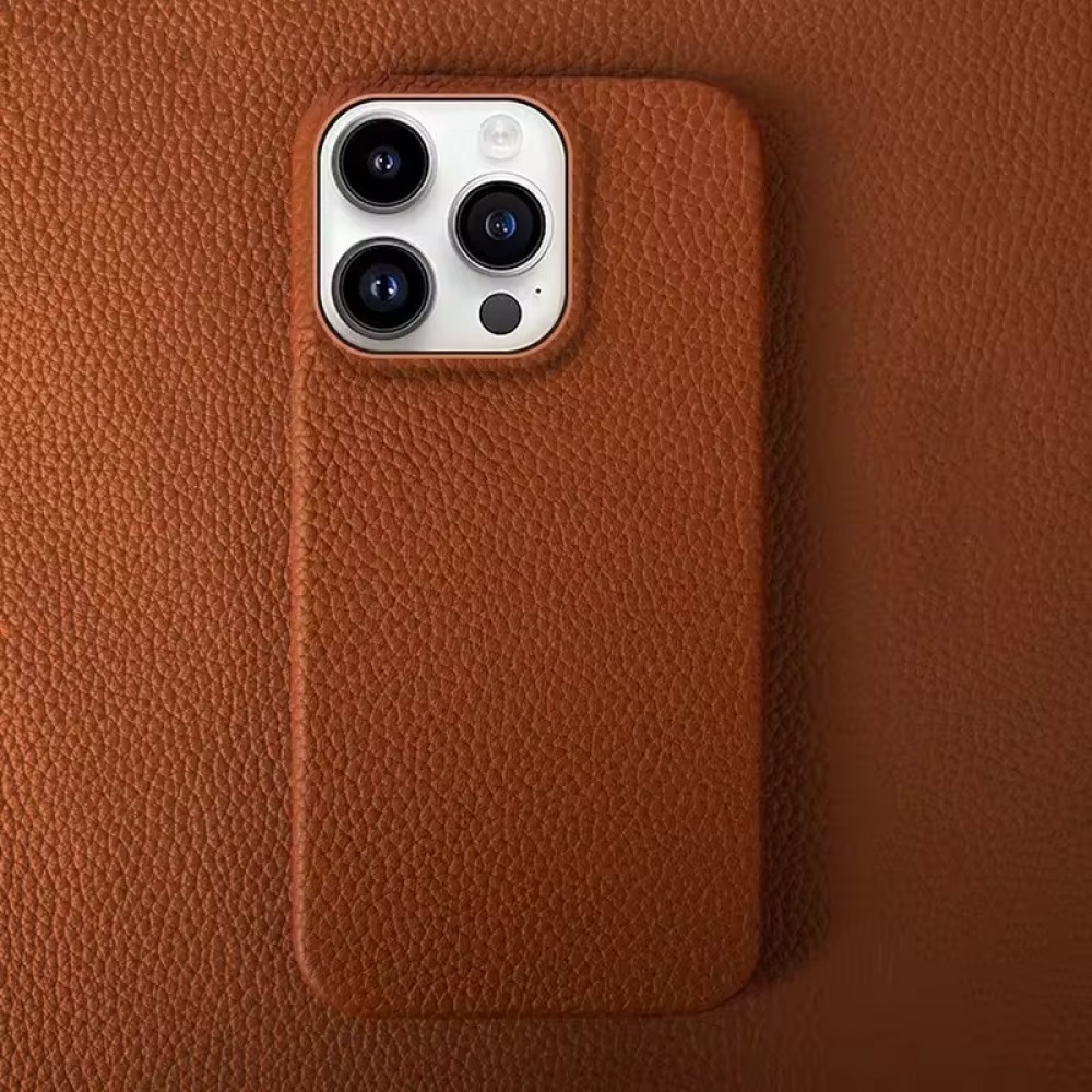 Coque iPhone 15 Pro - Hardcase Slim en cuir v&eacute;ritable - Brun
