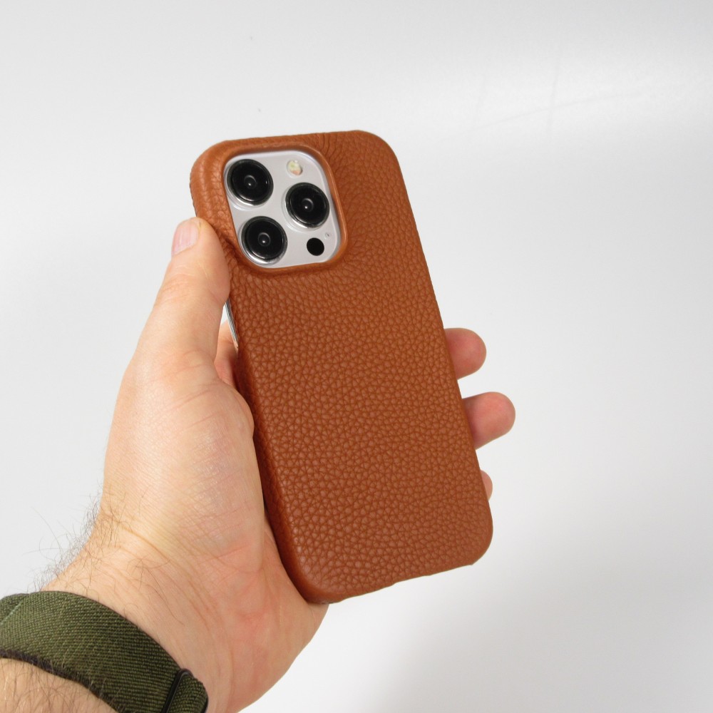 Coque iPhone 15 Pro - Hardcase Slim en cuir v&eacute;ritable - Brun