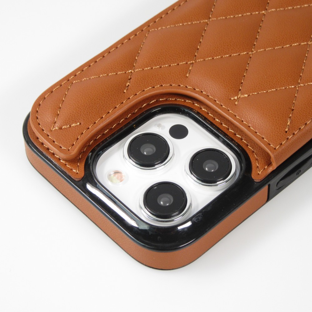 iPhone 15 Pro Max Case H&uuml;lle - Silikon case mit Kunstleder Oberfl&auml;che und aufklappbarem Portemonnaie - Braun