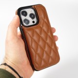iPhone 15 Pro Max Case H&uuml;lle - Silikon case mit Kunstleder Oberfl&auml;che und aufklappbarem Portemonnaie - Braun