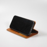 Hülle iPhone 16e - Flip Geometrisch - Hellbraun