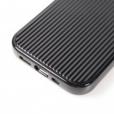 Coque iPhone 15 Pro Max - Gel silicone brillant avec lignes textur&eacute;es - Noir