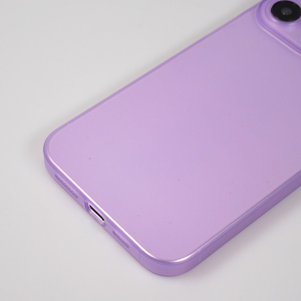 iPhone 15 Pro Max Case Hülle - Plastik ultra dünn semi-transparent matt - Violett