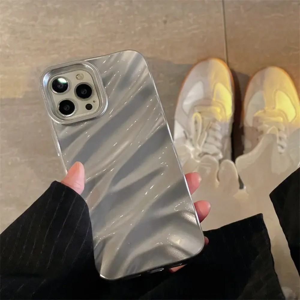 Coque iPhone 15 Pro Max - Silicone avec forme de vague 3D mat - Argent