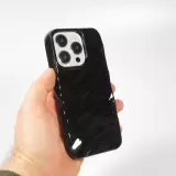 Coque iPhone 15 Pro Max - Silicone avec forme de vague 3D mat - Noir