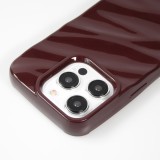 Coque iPhone 15 Pro Max - Silicone avec forme de vague 3D mat - Bordeaux