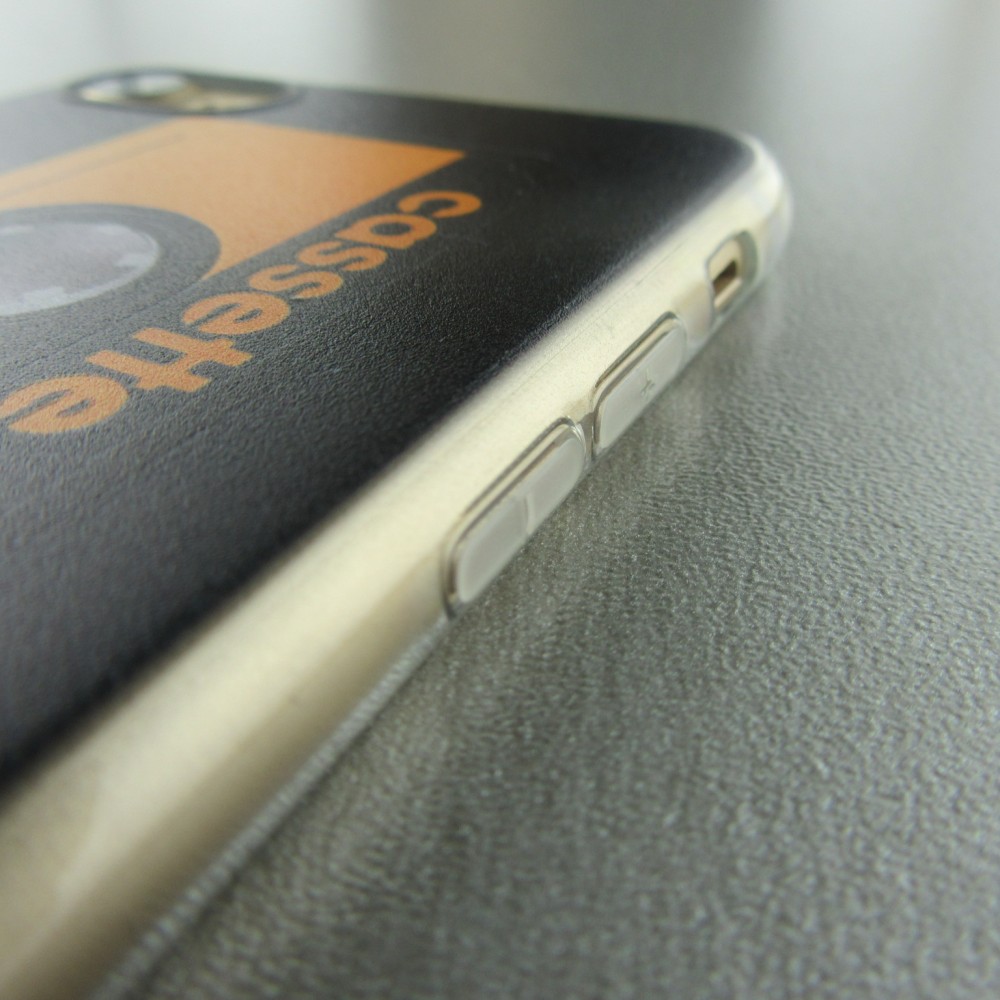 Hülle iPhone 7 / 8 / SE (2020, 2022) - Gummi vintage Kassette 90
