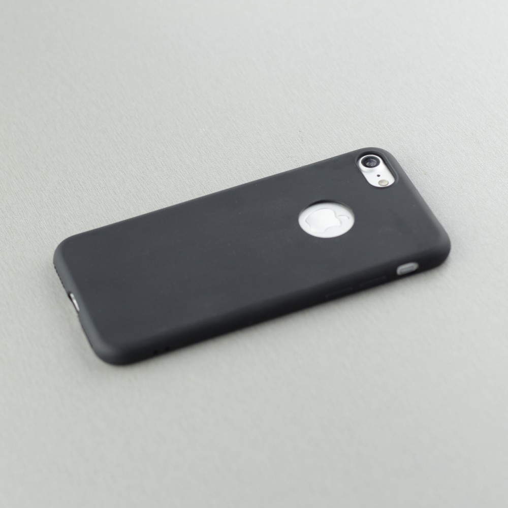 Hülle iPhone 7 / 8 / SE (2020, 2022) - Silicone Mat - Schwarz