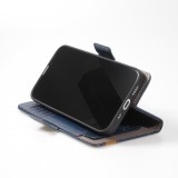Etui cuir iPhone 16e - Flip Wallet en cuir véritable avec stripe design et compartiment à cartes - Bleu