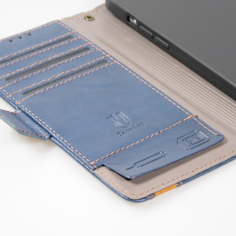 Etui cuir iPhone 16e - Flip Wallet en cuir véritable avec stripe design et compartiment à cartes - Bleu