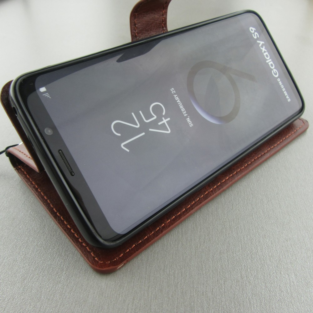 Fourre Samsung Galaxy S8 - Premium Flip cuir lisse porte-cartes - Brun