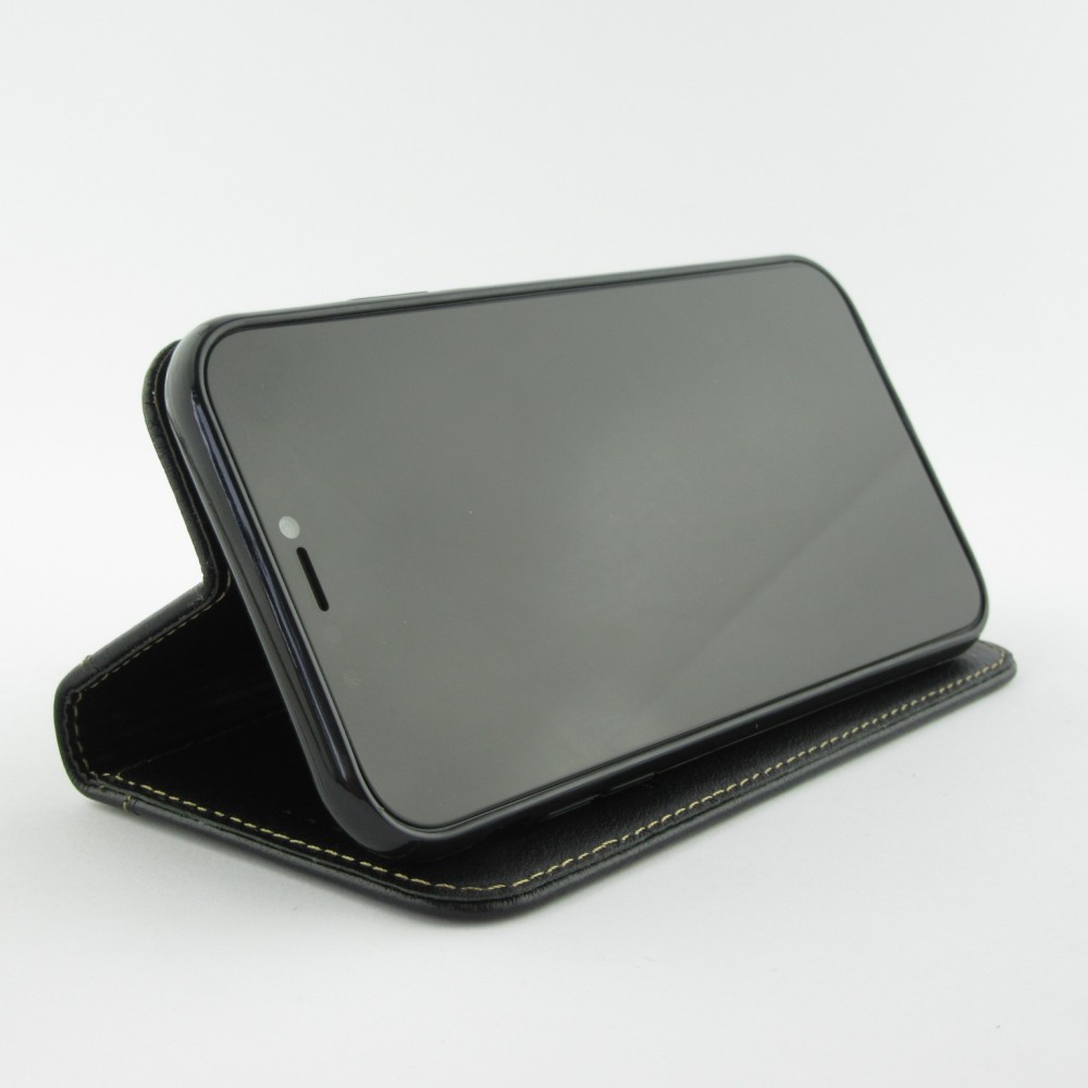 Fourre iPhone 15 Plus - Flip Fierre Shann cuir véritable - Noir