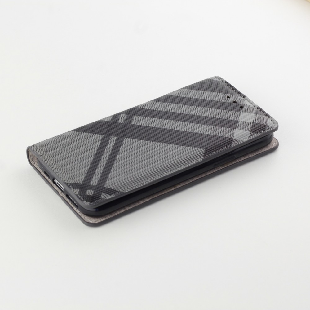 Hülle iPhone 12 / 12 Pro - Flip Lines - Grau