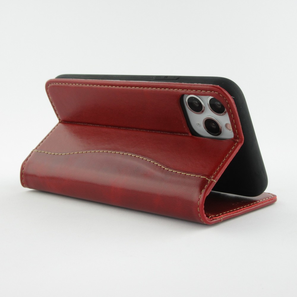 Fourre iPhone 12 / 12 Pro - Flip Fierre Shann cuir véritable - Rouge