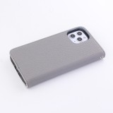Hülle iPhone 12 / 12 Pro - Flip Lederlook - Grau