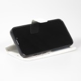 iPhone 13 Case Hülle - Premium Flip Leder Tasche - Weiss