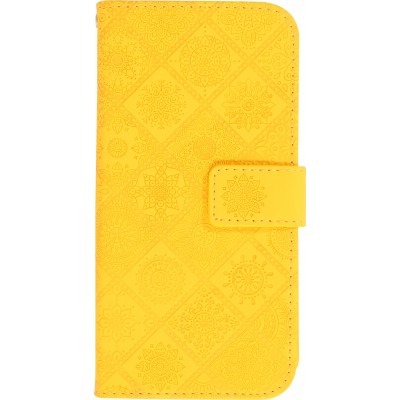 Fourre iPhone 13 - Premium Flip Wallet caoutchouc motif oriental avec fermeture aimantée - Jaune