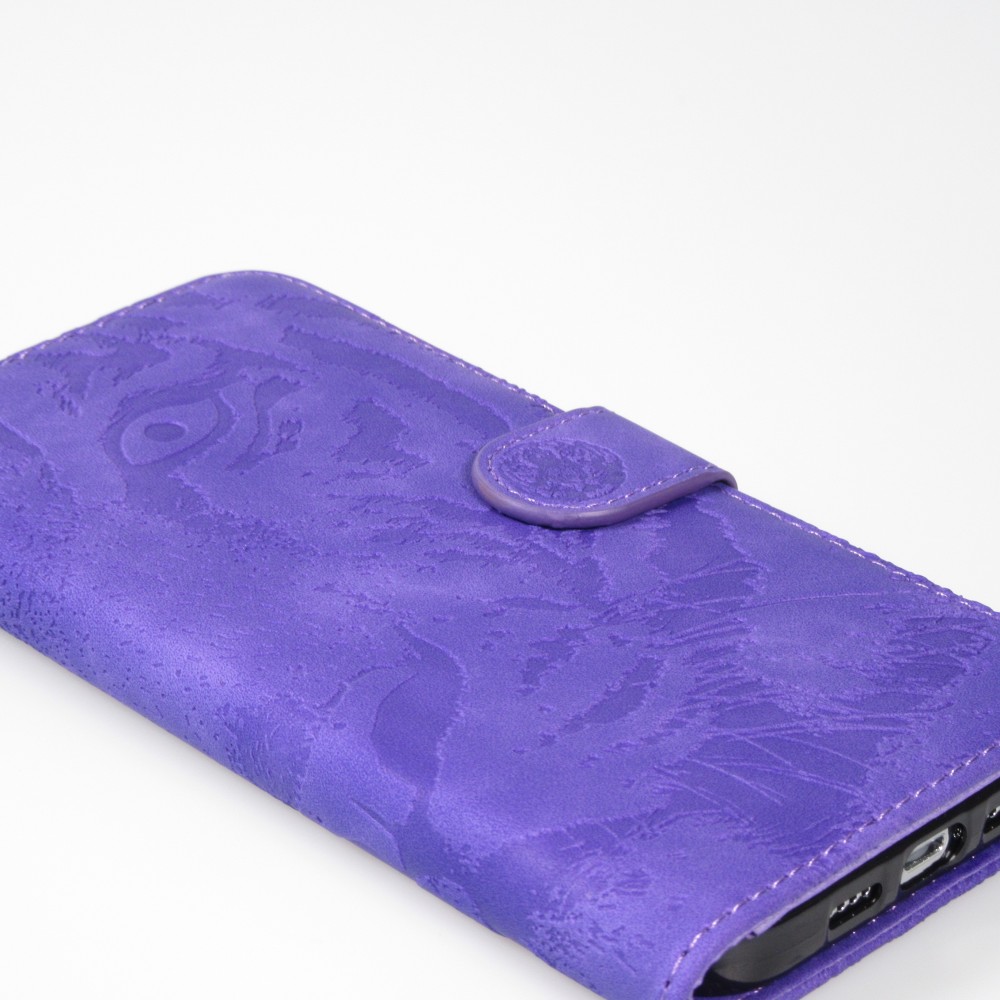 iPhone 14 Max Case Hülle - 3D Flip Kunstleder Auge des Tigers - Violett