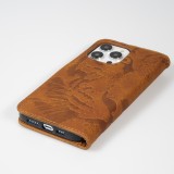 iPhone 15 Pro Max Case Hülle - 3D Flip Kunstleder Auge des Tigers - Braun