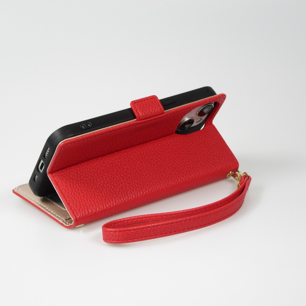 iPhone 15 Case Hülle - Flip Wallet aus veganem Leder mit Brieftasche und Magnetverschluss - Rot