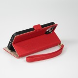 iPhone 15 Case Hülle - Flip Wallet aus veganem Leder mit Brieftasche und Magnetverschluss - Rot