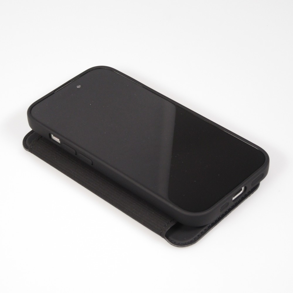 Fourre iPhone 15 Pro - Flip silicone souple avec surface lisse et mate - Noir