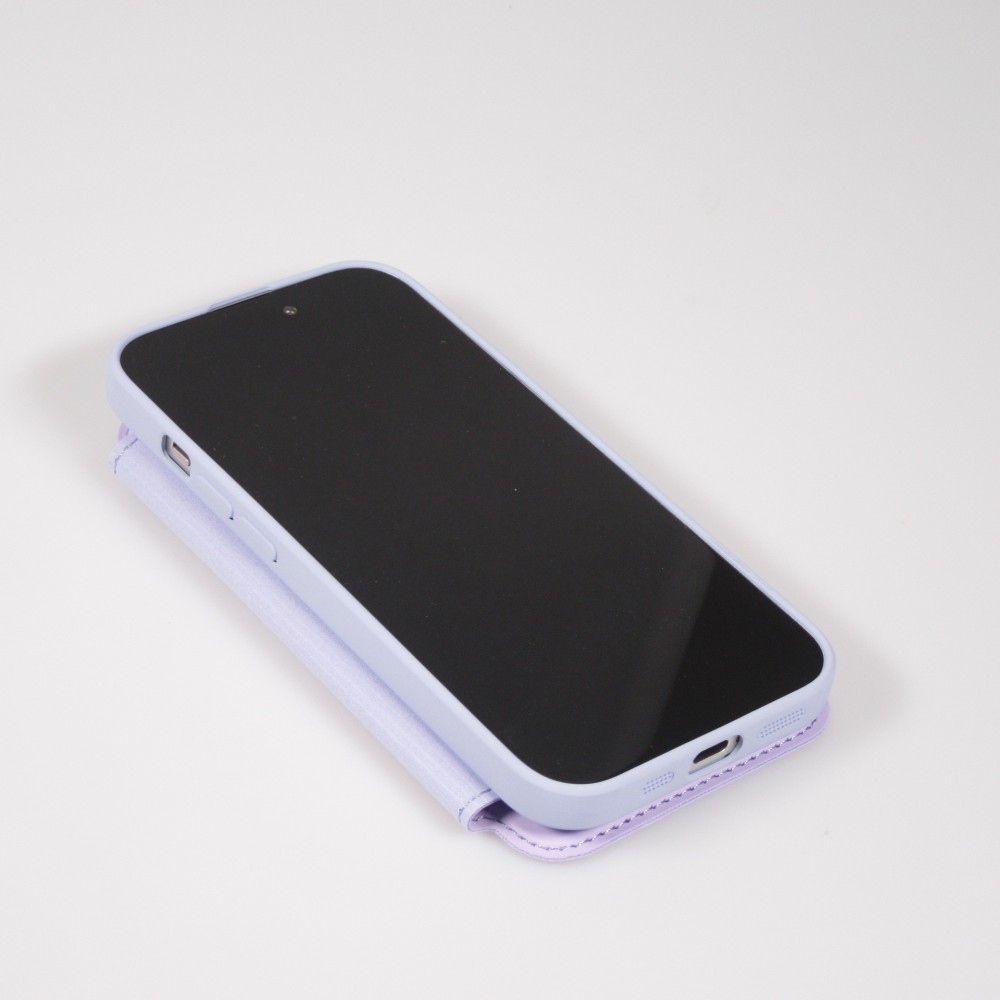 iPhone 15 Pro Case H&uuml;lle - Flip weiches Silikon mit matt glatter Oberfl&auml;che - Hellviolett