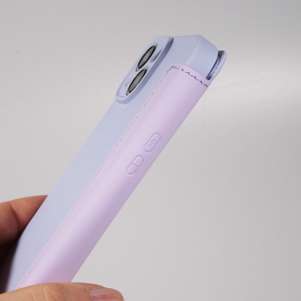 iPhone 15 Pro Case H&uuml;lle - Flip weiches Silikon mit matt glatter Oberfl&auml;che - Hellviolett