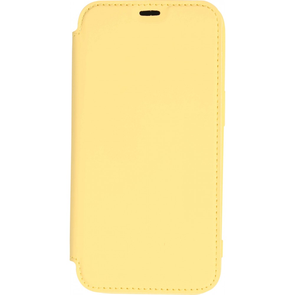 iPhone 15 Pro Max Case H&uuml;lle - Flip weiches Silikon mit matt glatter Oberfl&auml;che - Gelb