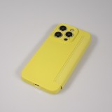iPhone 15 Pro Max Case H&uuml;lle - Flip weiches Silikon mit matt glatter Oberfl&auml;che - Gelb