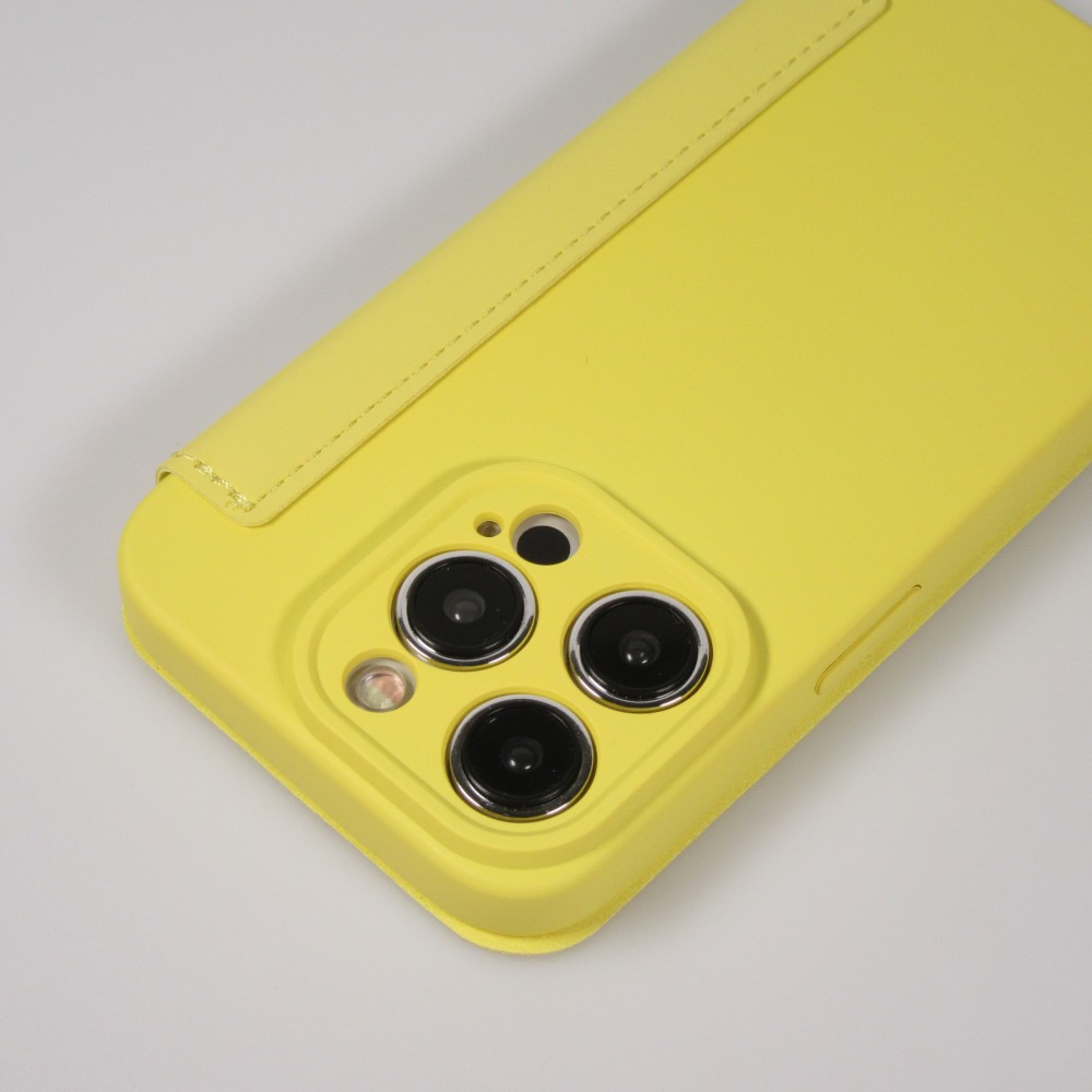 iPhone 15 Pro Max Case H&uuml;lle - Flip weiches Silikon mit matt glatter Oberfl&auml;che - Gelb