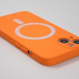 iPhone 15 Plus Case Hülle - Soft-Shell silikon cover mit MagSafe und Kameraschutz - Orange