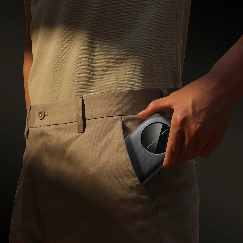 Joyroom Powerbank 3 en 1 avec capacité de 10000mAh clean Design 2x USB-A 2.4 & 1x USB-C (In+Out) - Noir