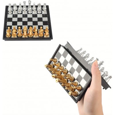Mini jeu d'échecs magnétique pliable portable (12 cm) idéal pour les voyages avec pièces dorées et argentées