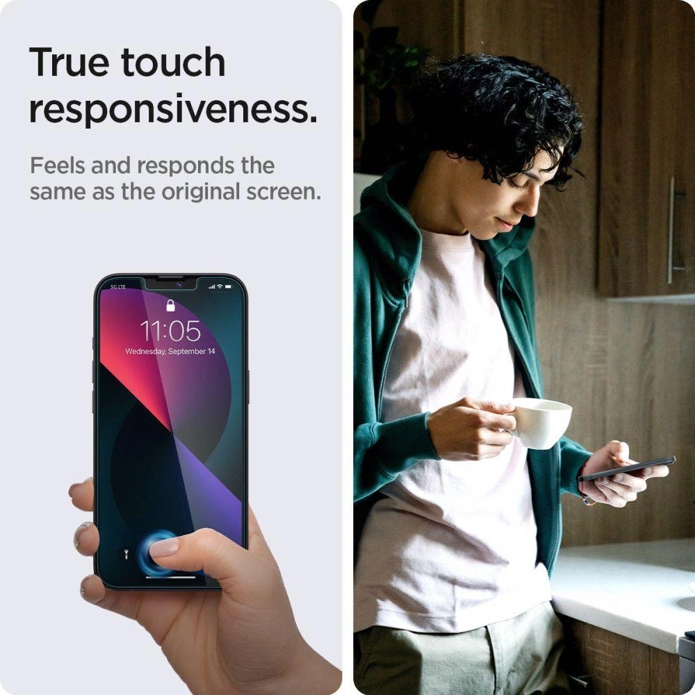 Pack de 2 vitres de protection Spigen Glas.tR EZ Fit avec système d'installation facile - iPhone 13 / 13 Pro / 14 / 16e