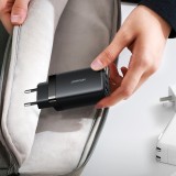 Chargeur mural Joyroom JR-TG10 65W GaN charge rapide 2x USB-C + USB-A avec c&acirc;ble USB-C 100W 1.2m - Noir