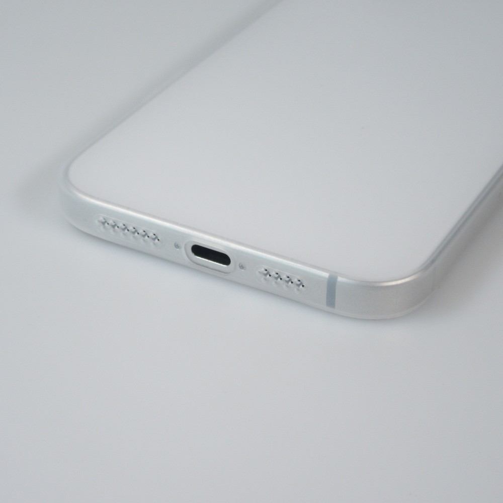 Coque iPhone 16 Plus - Plastique ultra-fin texture mat semi-transparent - Blanc