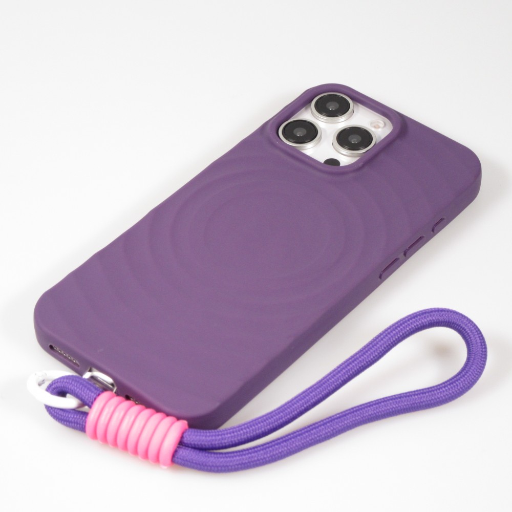 iPhone 16 Pro Max Case H&uuml;lle - Silikon Soft Touch MagSafe mit Wellen und Handschlauf - Violett