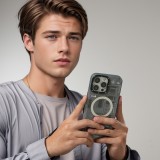 Coque iPhone 16 Pro Max - Youngkit silicone compatible MagSafe design circuit style puce électronique - Gris