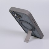 Coque iPhone 17 - Design perfor&eacute; semi-transparent MagSafe avec support int&eacute;gr&eacute; et bords renforc&eacute;s en silicone - Gris