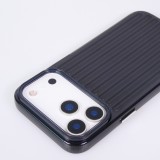 Coque iPhone 17 Pro - Effet ondul&eacute; 3D design souple et brillant lignes en relief styl&eacute;es - Noir